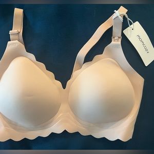 NWT momcozy nursing bra